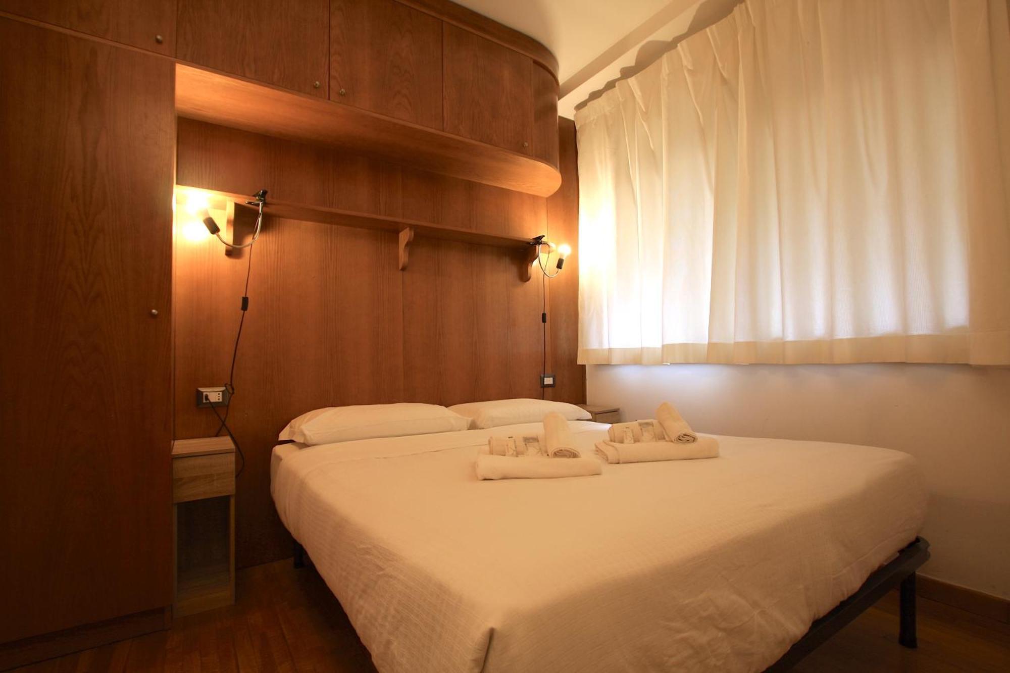 Giulio Cesare Holiday House Roma Esterno foto